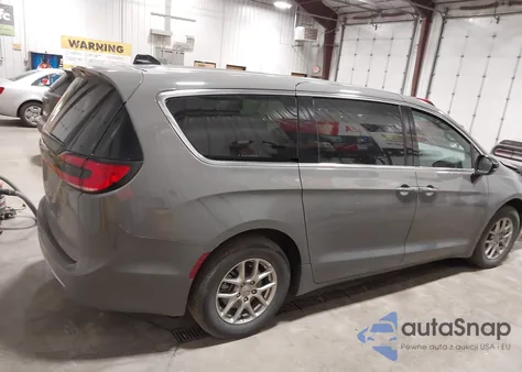 2025 Chrysler Pacifica Select from USA, damaged, VIN 2C4RC1BG9SR554791